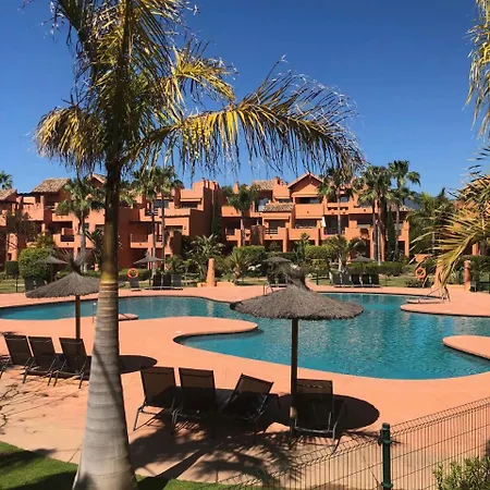2256-stunning Groundfloor In Luxury Complex!