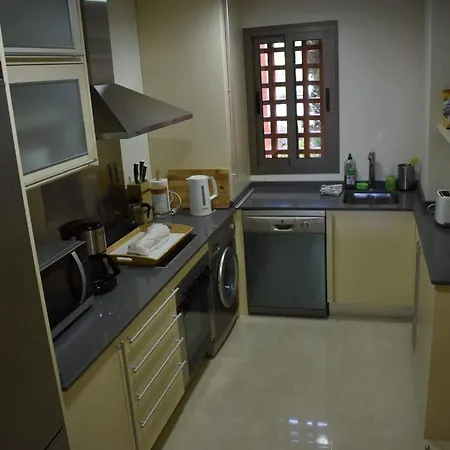 公寓 2256-stunning Groundfloor In Luxury Complex! 埃斯特波纳