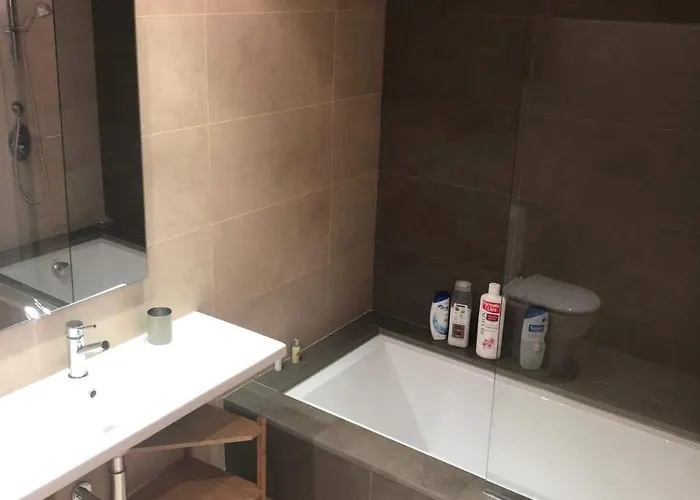 2256-stunning Groundfloor In Luxury Complex! Apartamento