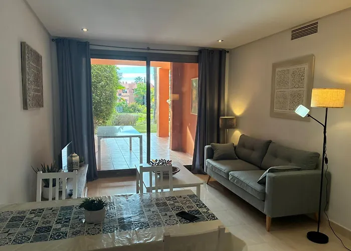 아파트 2256-stunning Groundfloor In Luxury Complex! *