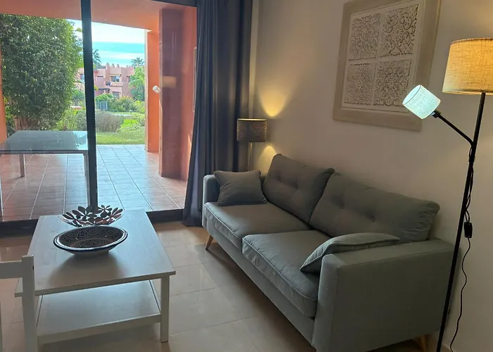 2256-stunning Groundfloor In Luxury Complex! 아파트 에스테포나